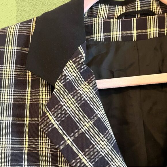 Vintage plaid wool blazer - Picture 2 of 12